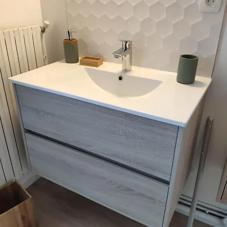 Apartment Le Petit Sillon - Joli T2 Renove Vue Parking Saint-Malo